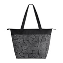 [00166268] IGLOO-30 Can Essential Tote Cooler Bag  - Black & White Geo Image 