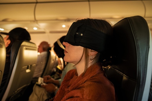 Matador - Blackout Eyemask + Earplugs Kit