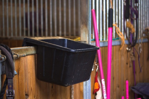 Red  Gorilla - Tyre Rubber Manger & Troughs - Hanging Portable