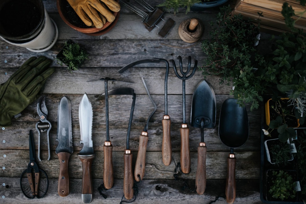[GDN-094] BareBones - Japanese Weeding Hoe  - Walnut/Black Image 