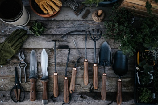BareBones - Japanese Weeding Hoe  - Walnut/Black