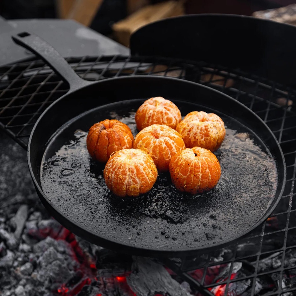 [CKW-320] Barebones - Cast Iron Skillet Griddle - 12 in Image 