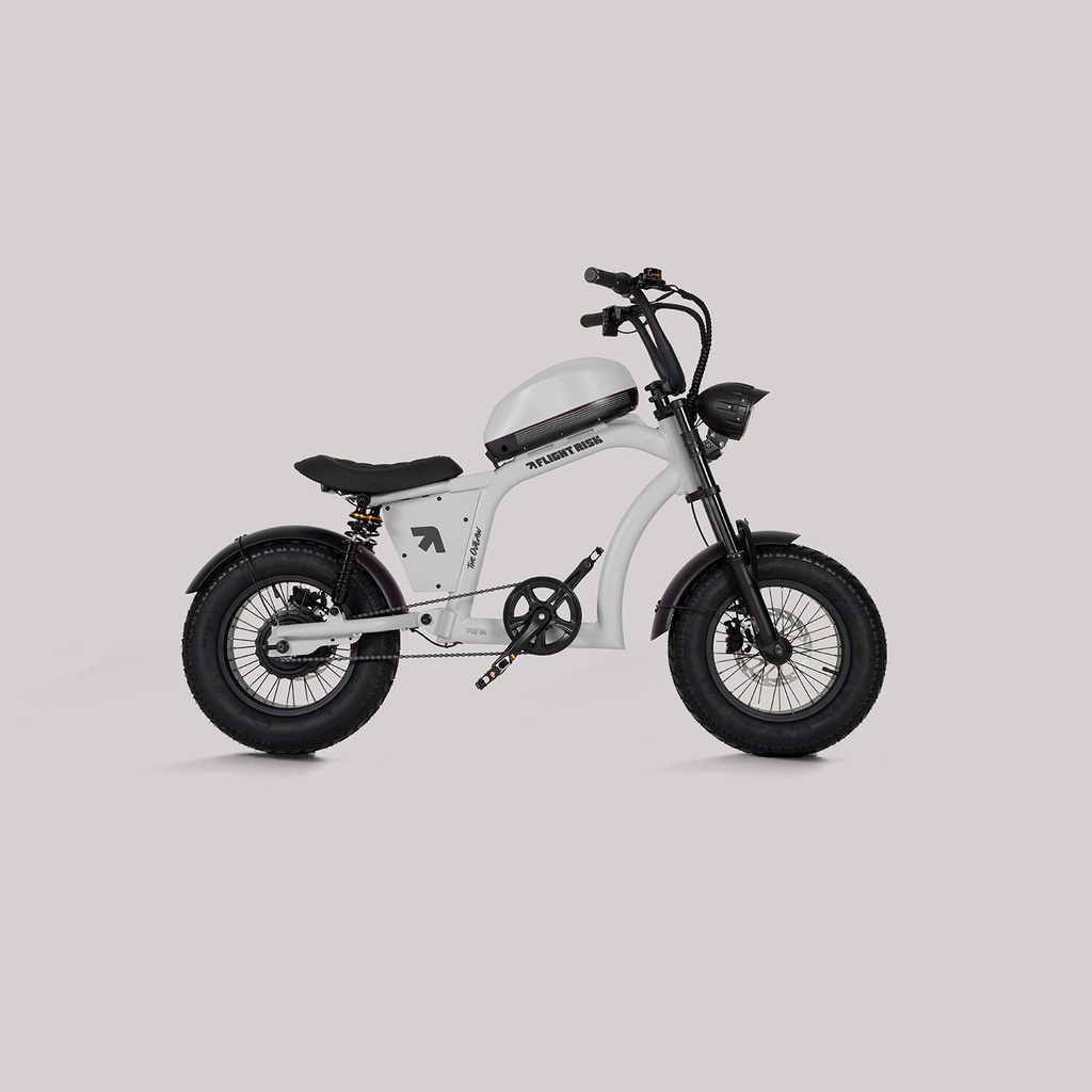 Flight Risk - FR606 – The Rulebreaker - White